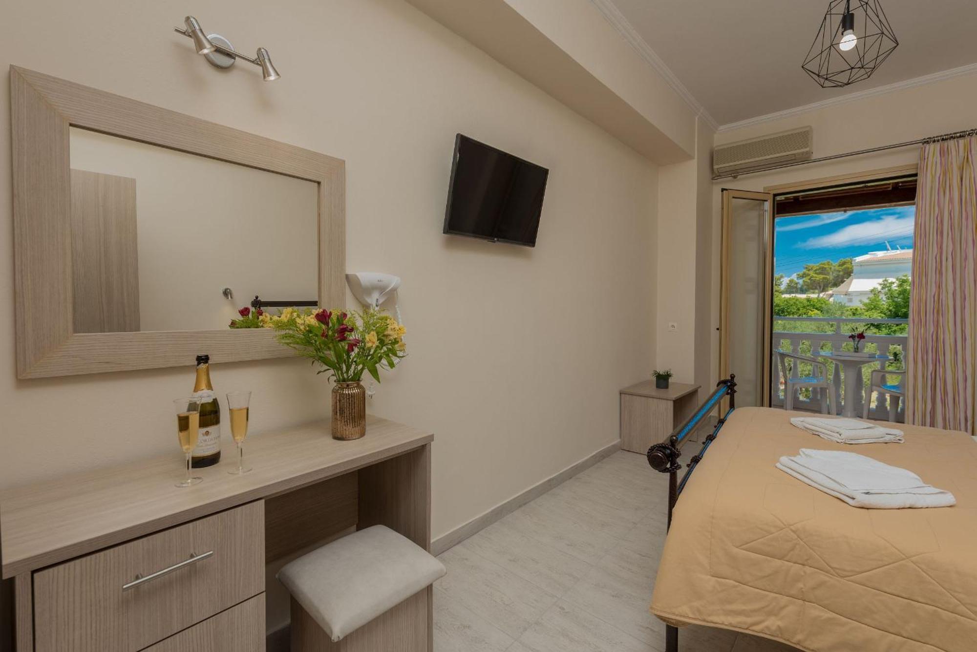 Costas Studios Argassi Phòng bức ảnh